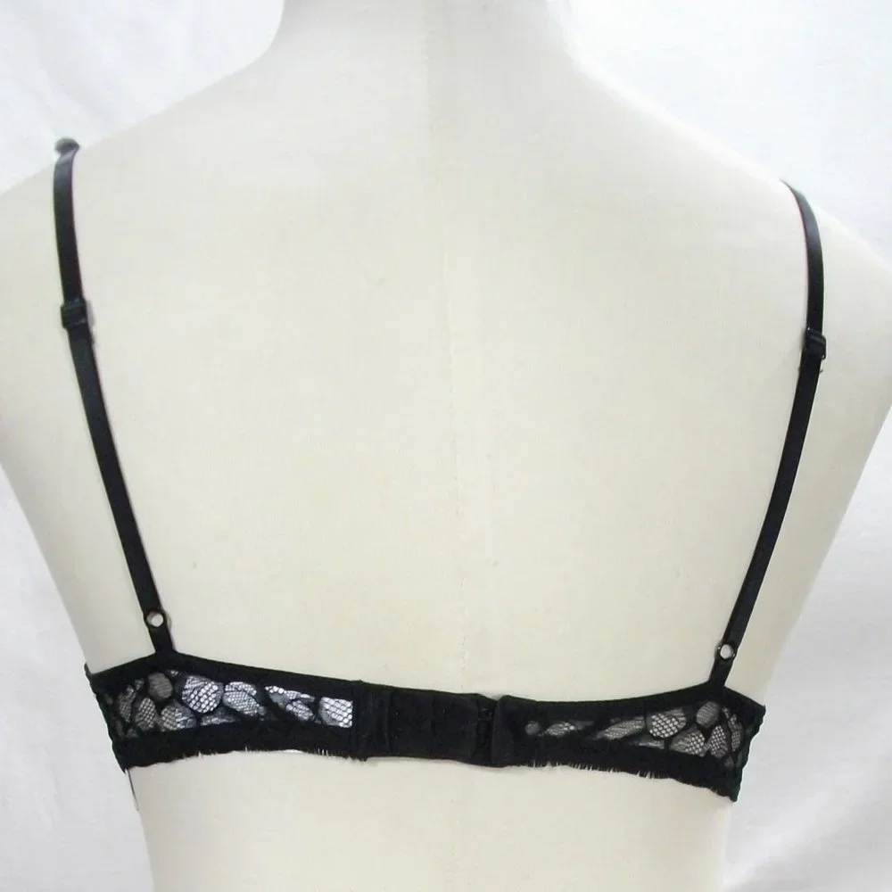 32D / Medium‎ Calvin Klein Vixen Molded Lace Bra & Thong Set Black NWT